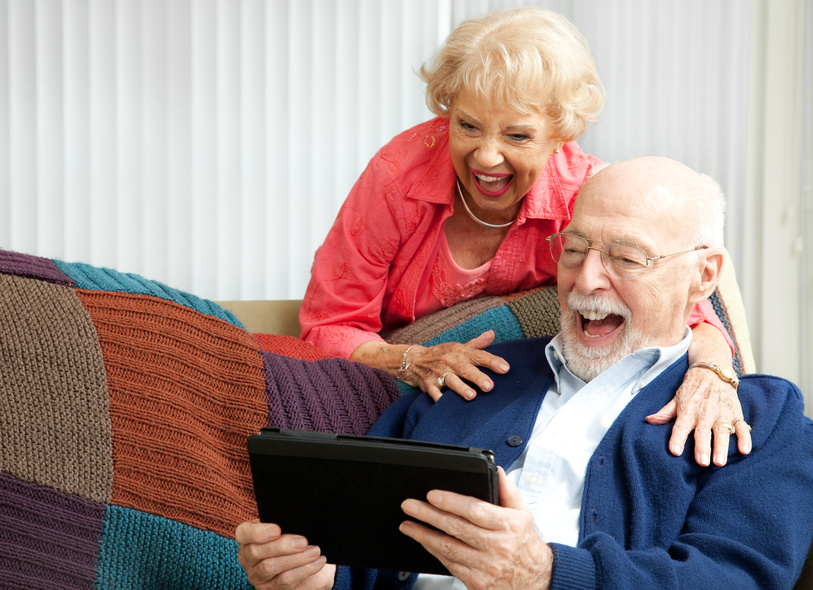 Какой планшет подарить бабушке с дедушкой?